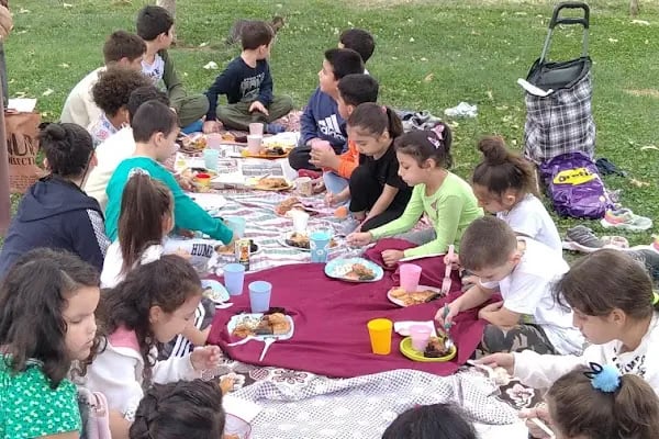 İzmir Büyükşehir Belediyesi Vali Parkı - Resim 8