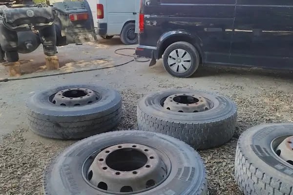 Faik ÖZYAY oto lastik yol yardım - Resim 8