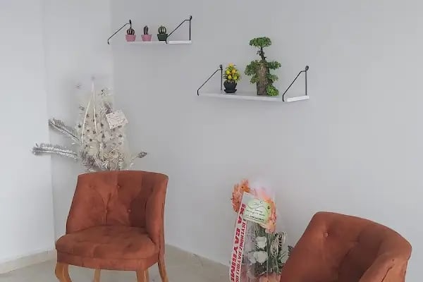 Diş Hekimi Fatma İspir Karacan - Resim 2