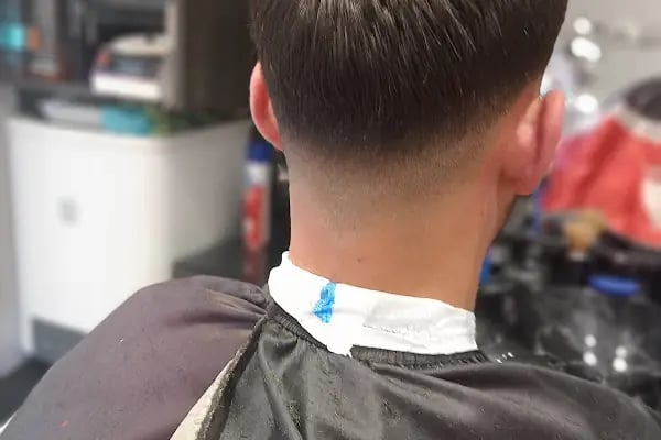 STAR BARBER'S SHOP - Resim 4