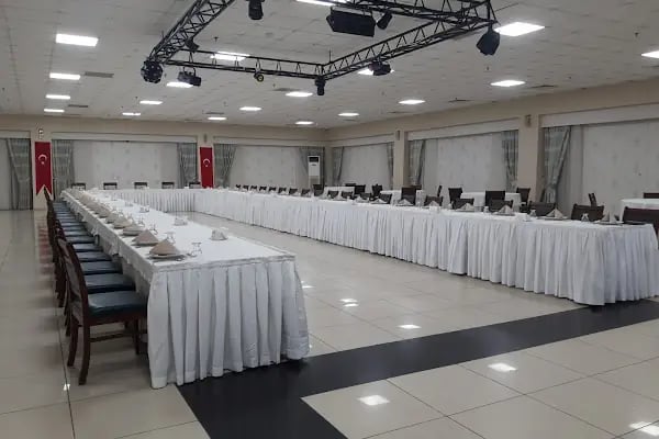 Adana Nezihe Yalvaç Uygulama Oteli - Resim 11