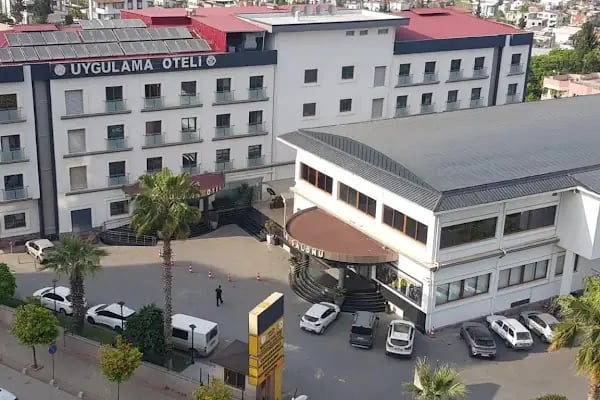 Adana Nezihe Yalvaç Uygulama Oteli - Resim 15