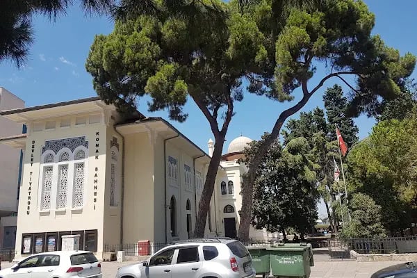 İzmir Devlet Tiyatrosu Konak Sahnesi - Resim 5