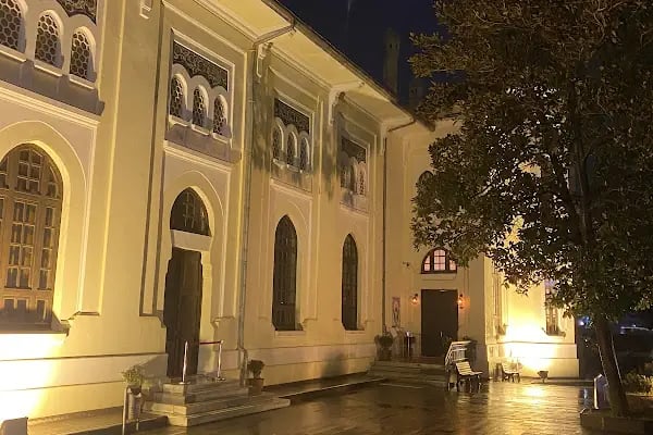 İzmir Devlet Tiyatrosu Konak Sahnesi - Resim 4