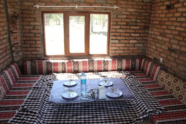 Kızılören Orman İçi Restoran - Et Mangal - Resim 2