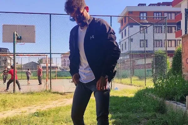 Porlife Hair Saç Ekim Merkezi - Resim 1