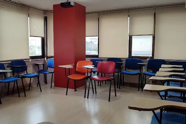 KARİYER BURDA (Avrupa Lisanları) Bağcılar İngilizce Kursu, Bağcılar Dil Kursu, İstanbul İngilizce Kursları - Resim 3