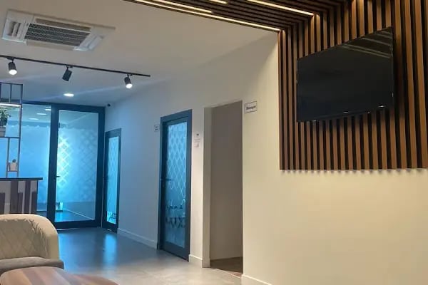 Nova Dental Ağız ve Diş Sağlığı Polikliniği - Resim 2