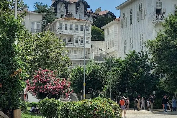 İDO Büyükada Deniz Otobüsü İskelesi - Resim 3