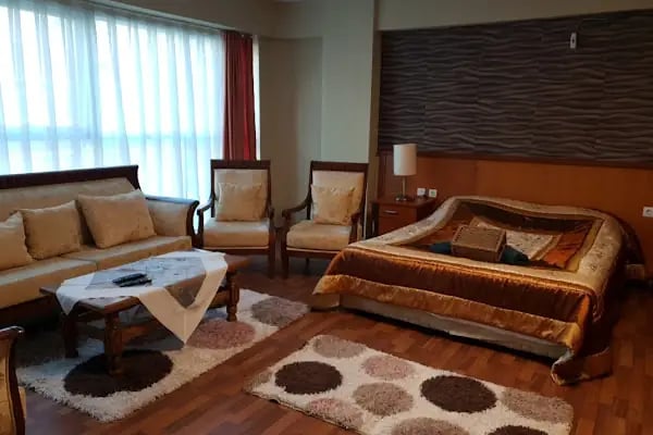One Blood Hotel - Resim 8