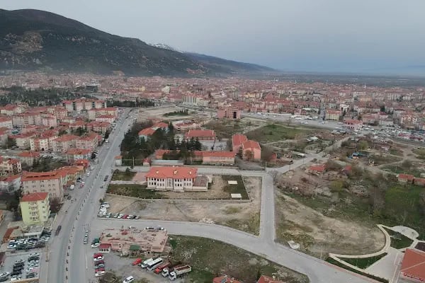 Akşehir Selçuklu Lisesi - Resim 2