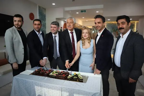 Özel ÇUKUROVA MEGA Ağız ve Diş Sağlığı Polikliniği - Resim 4