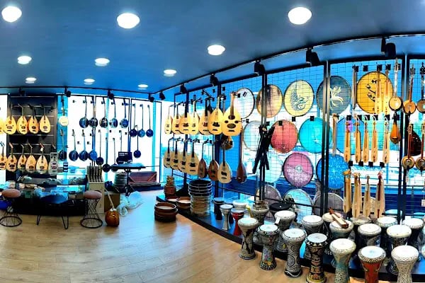 Sümer Müzik Aletleri Mağazası - Piyano Gitar Keman Bağlama - Resim 15