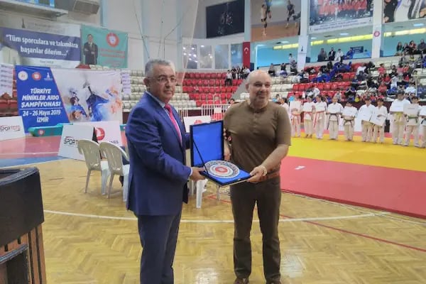 Celal Atik Spor Salonu - Resim 10