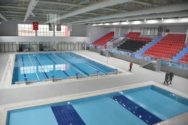 19 Mayıs Yarı Olimpik Yüzme Havuzu - Resim 7