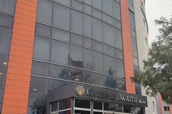 İstanbul Üniversitesi - Cerrahpaşa Mühendislik Fakültesi - Resim 2