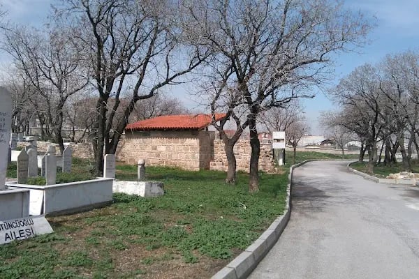 İlbadı Eski Mezarlık - Resim 1