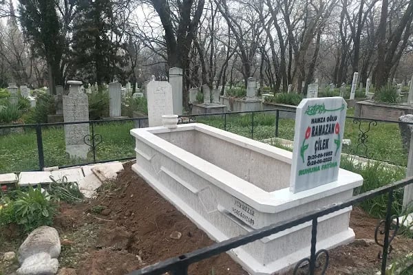 İlbadı Eski Mezarlık - Resim 14
