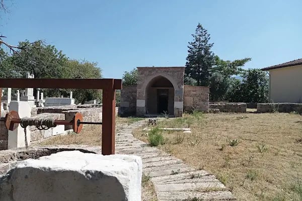 İlbadı Eski Mezarlık - Resim 10