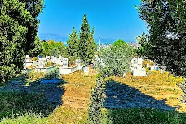 İlbadı Eski Mezarlık - Resim 16