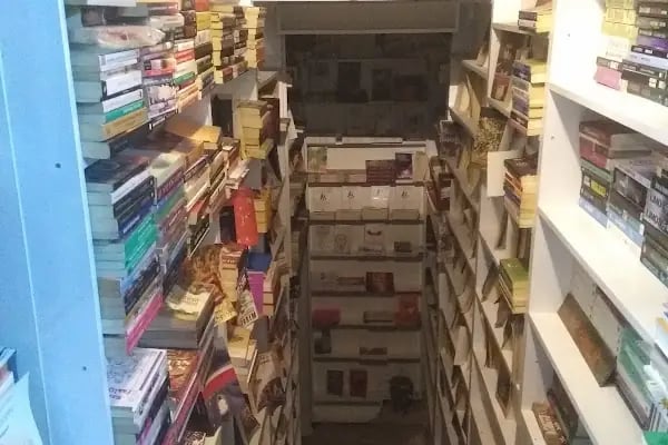 Çatalçeşme Akademi Kitabevi - Resim 2