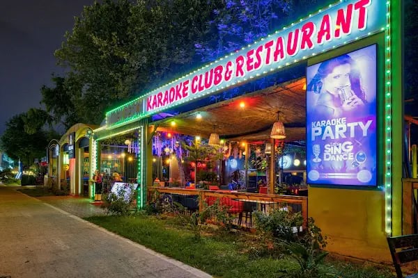 Maren Beach Karaoke Club - Resim 16