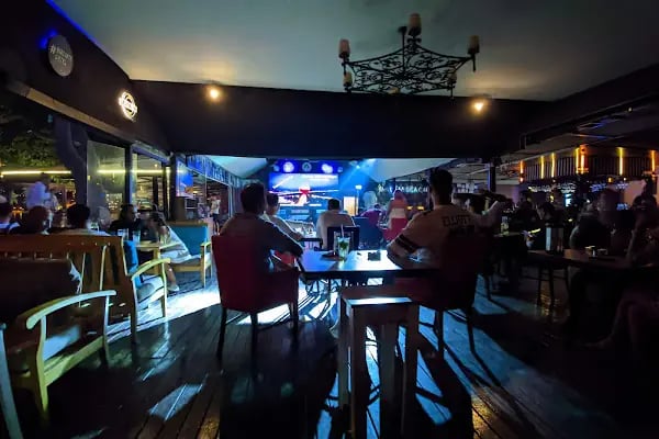 Maren Beach Karaoke Club - Resim 18