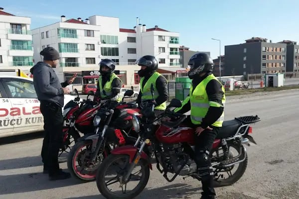 Eskişehir Adalar Sürücü Kursu - Resim 15
