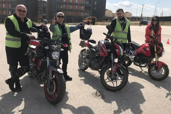 Eskişehir Adalar Sürücü Kursu - Resim 20