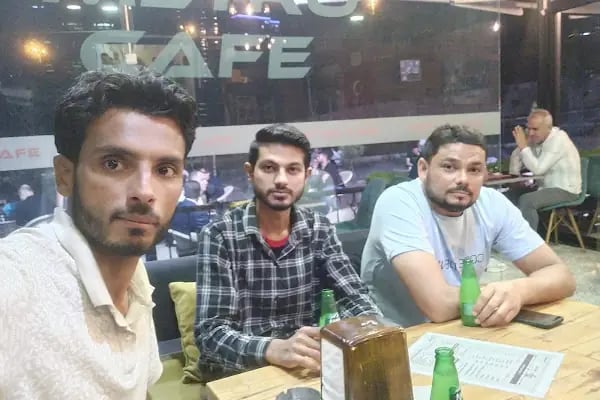 Metro Cafe - Resim 7