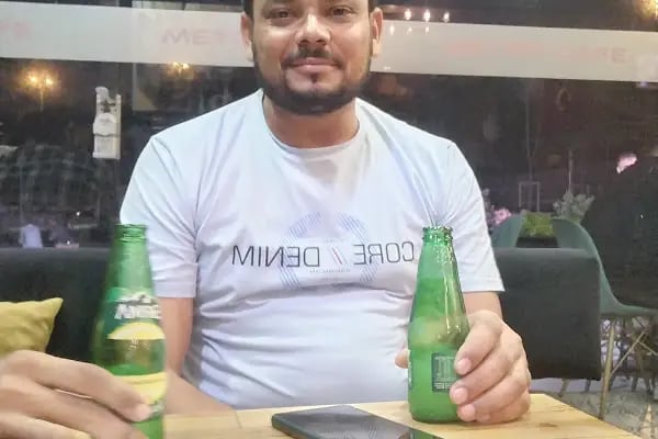 Metro Cafe - Resim 10