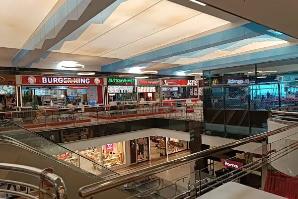 Yeşilyurt AVM - Resim 16