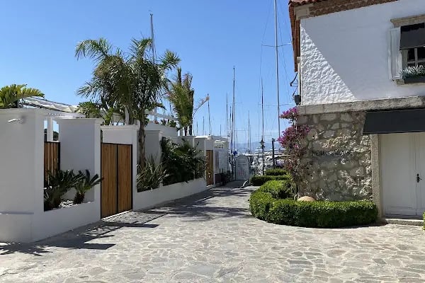 Çeşme Limanı - Resim 3