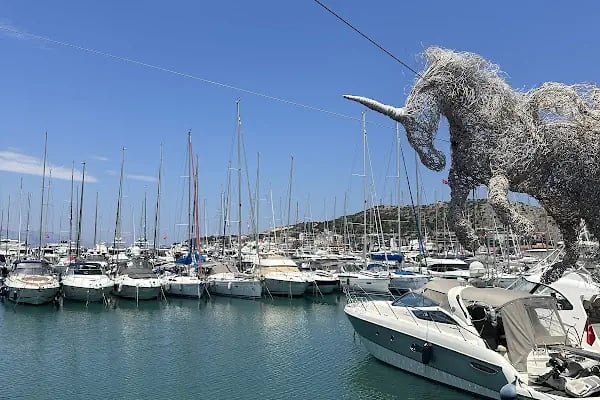 Çeşme Limanı - Resim 2