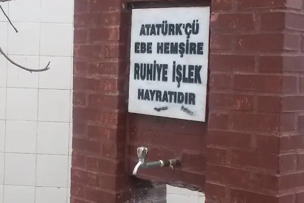 Yukarı Balçova Mezarlığı - Resim 4