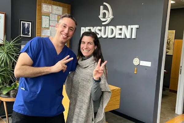 Beysudent Diş Polikliniği - Ortodontik Tedavi, İmplant Tedavisi, Gülüş Tasarımı, Diş Beyazlatma - Resim 3