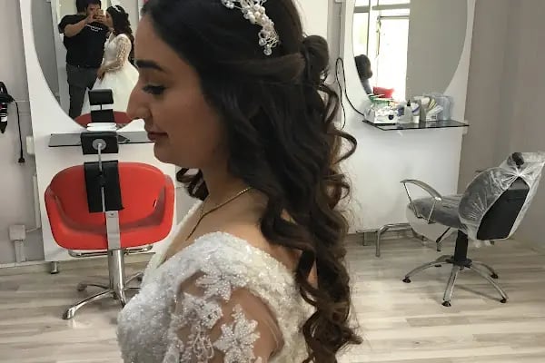 BULUT BAYAN KUAFÖRÜ & BUZ LAZER EPİLASYON CİLT BAKIM ANTALYA - Resim 1