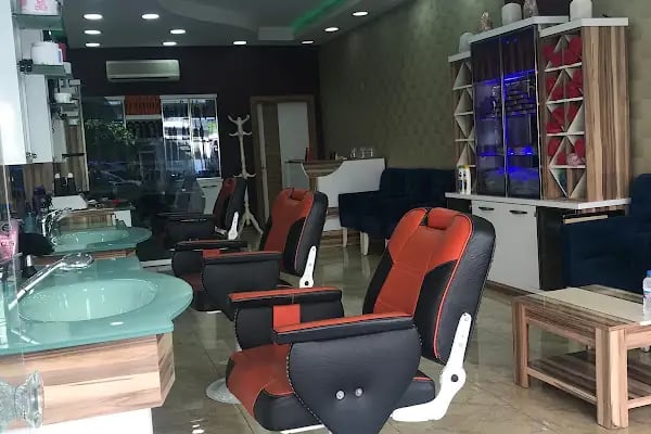 Saloon Serdar Kurtoğlu ERKEK KUAFÖRÜ - Resim 15