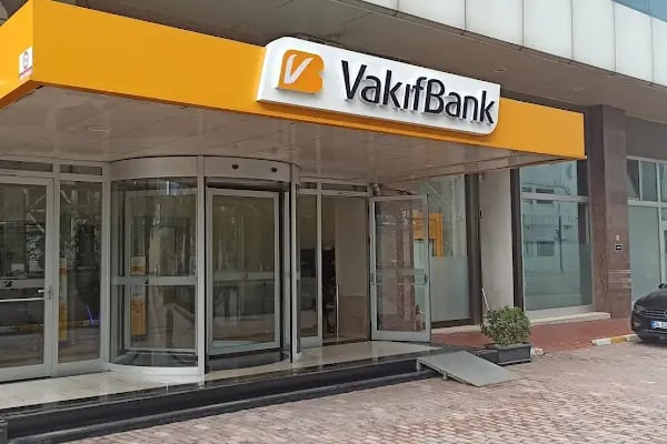 Vakıfbank Güneşli Ticari Şubesi - Resim 4