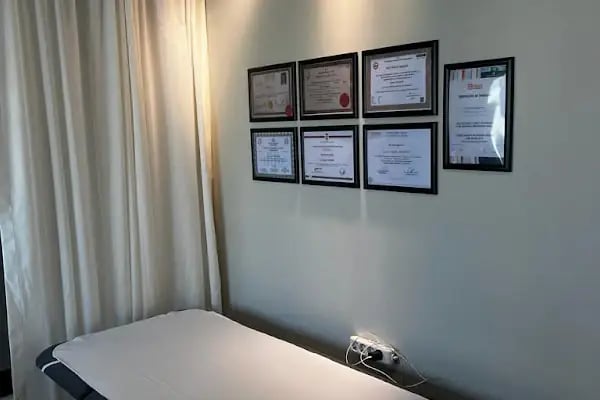 Doç. Dr. Özgür Erdoğan, Ortopedi Ve Travmatoloji - Resim 2