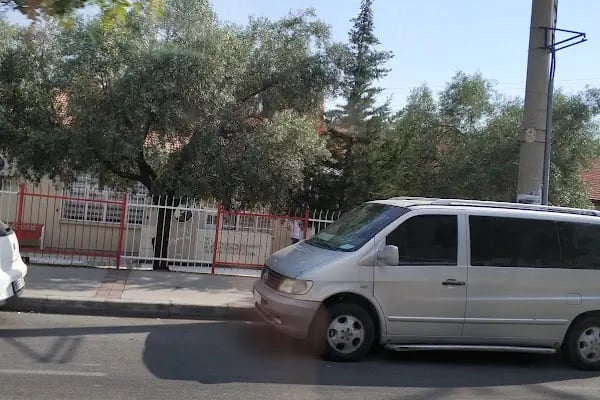 Bayraklı Halk Eğitimi Merkezi - Resim 2