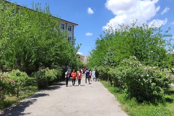 Tepe Çok Programlı Anadolu Lisesi - Resim 12