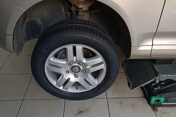 Güçlü Oto Lastik - Resim 20