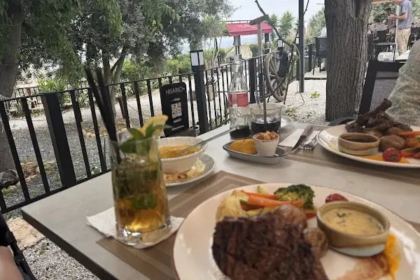 Dali Food &amp; Cafe - Resim 4