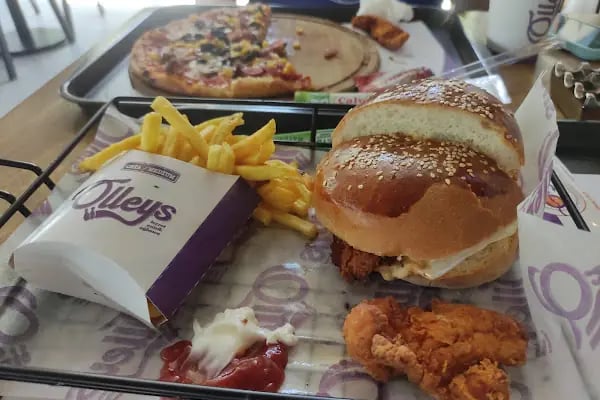 OLLEYs Cafe Bowling ve Eglence Merkezi - Resim 10