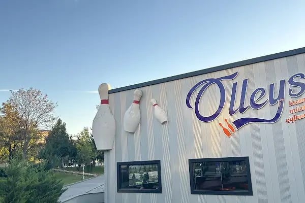OLLEYs Cafe Bowling ve Eglence Merkezi - Resim 19