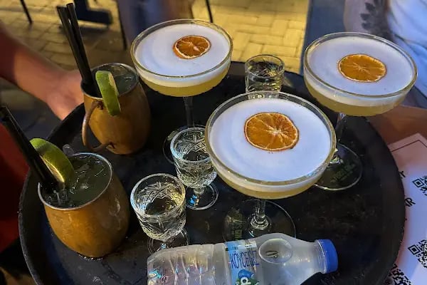 Cosmopolitan Bar - Resim 10