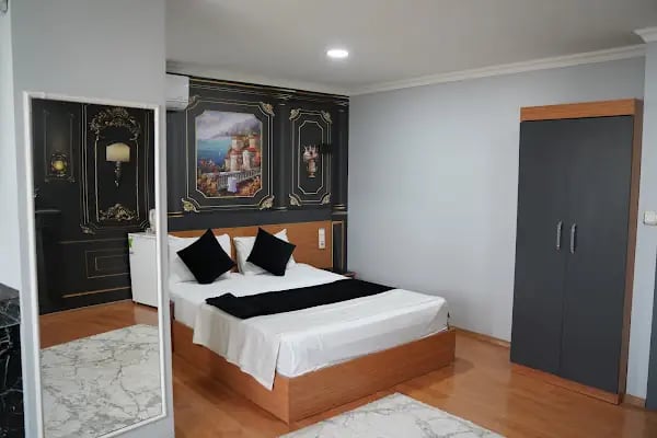 Heraldic Room Hotel - Resim 6