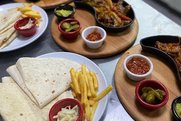 MEM ET USTA ÇERMİK CAFE &amp; RESTORANT - Resim 3
