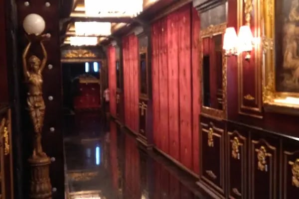 Manilya Night Club - Resim 5